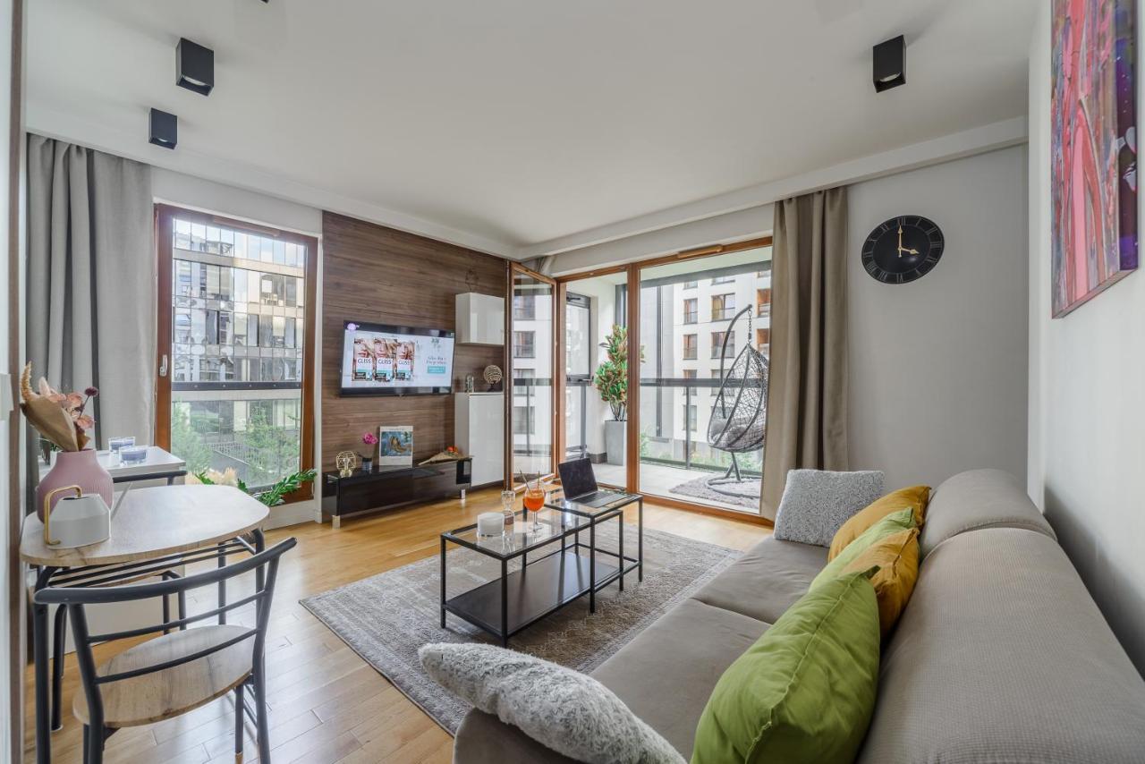 Modern Apartments With Access To The Pool Near Rondo Daszynskiego Station Varsovia Exterior foto