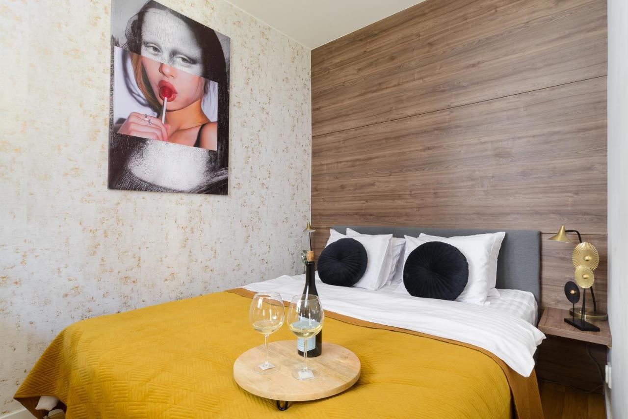 Modern Apartments With Access To The Pool Near Rondo Daszynskiego Station Varsovia Exterior foto