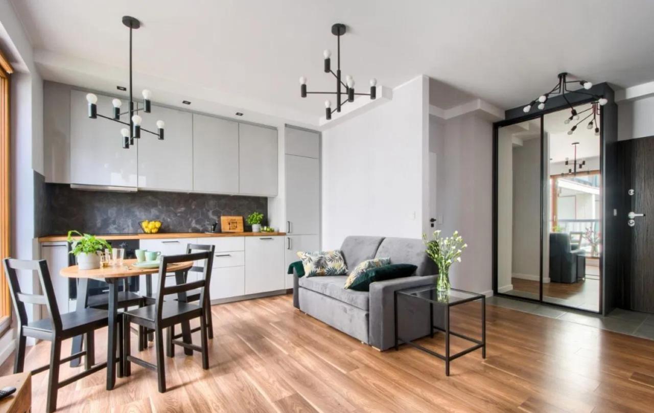 Modern Apartments With Access To The Pool Near Rondo Daszynskiego Station Varsovia Exterior foto
