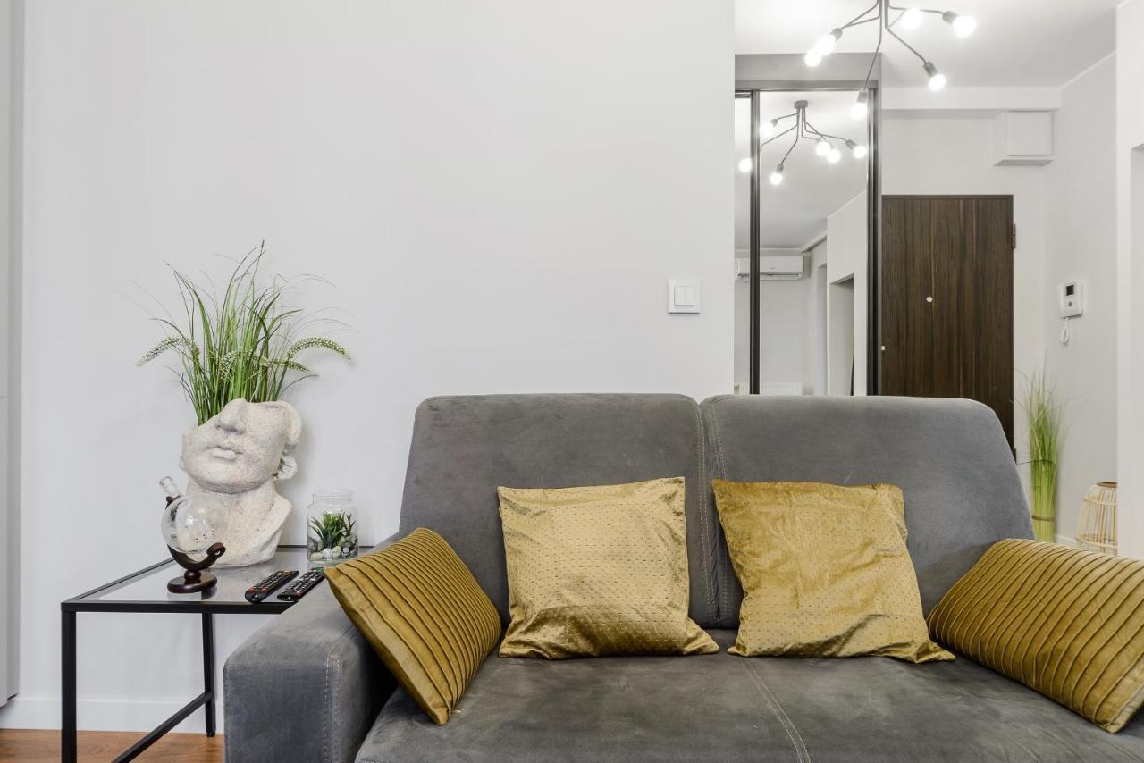 Modern Apartments With Access To The Pool Near Rondo Daszynskiego Station Varsovia Exterior foto