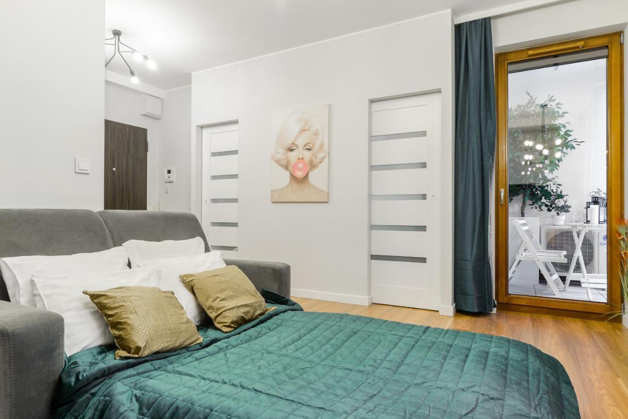 Modern Apartments With Access To The Pool Near Rondo Daszynskiego Station Varsovia Exterior foto