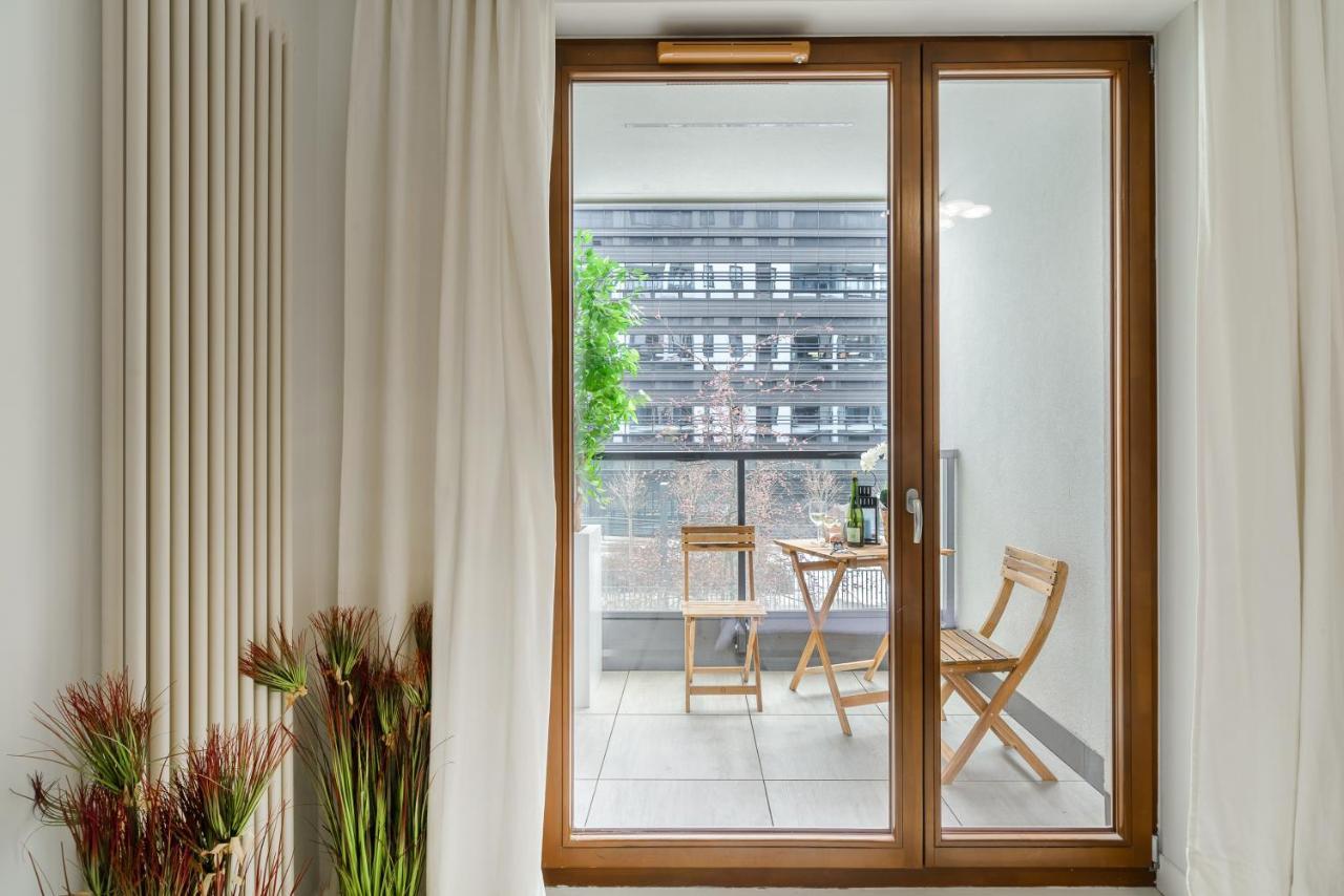 Modern Apartments With Access To The Pool Near Rondo Daszynskiego Station Varsovia Exterior foto