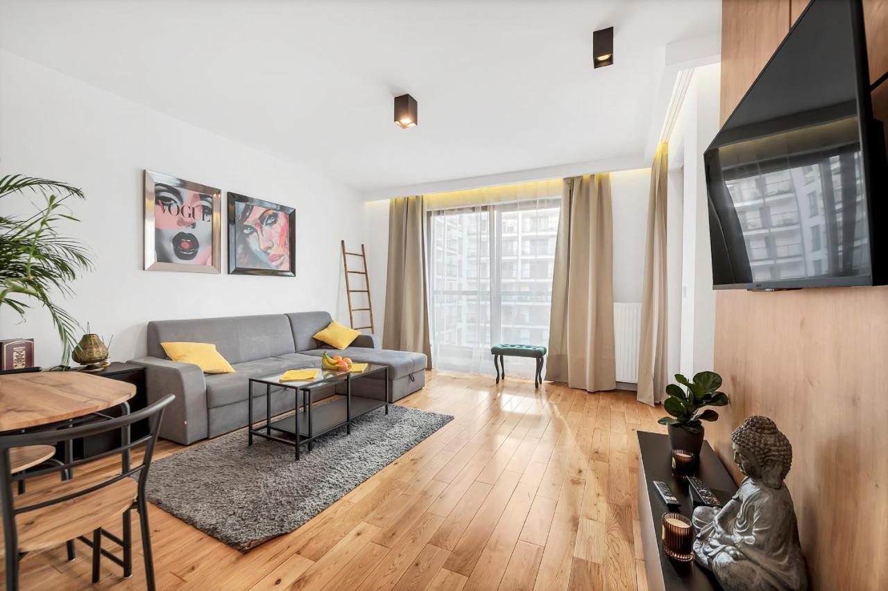 Modern Apartments With Access To The Pool Near Rondo Daszynskiego Station Varsovia Exterior foto
